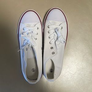 never worn!!! Brand new white canvas sneakers size 9